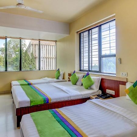 Treebo Trip Samrat Nashik Exterior foto
